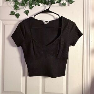 Bozzolo Black Ribbed Crop Top